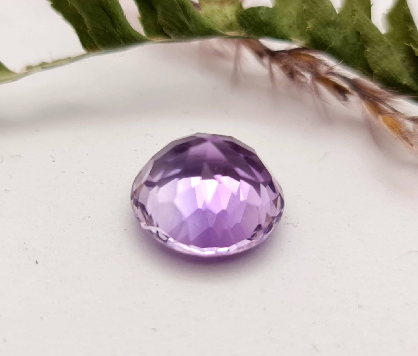 Echter facettierter Amethyst rund violett lila 13,2mm Durchmesser 7,8ct (Nr.694)