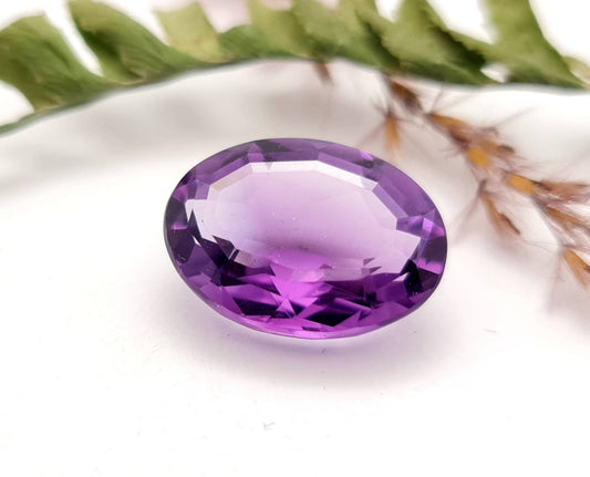 Echter facettierter Amethyst oval violett lila  18,8x14,3mm 13,66ct (Nr.696)