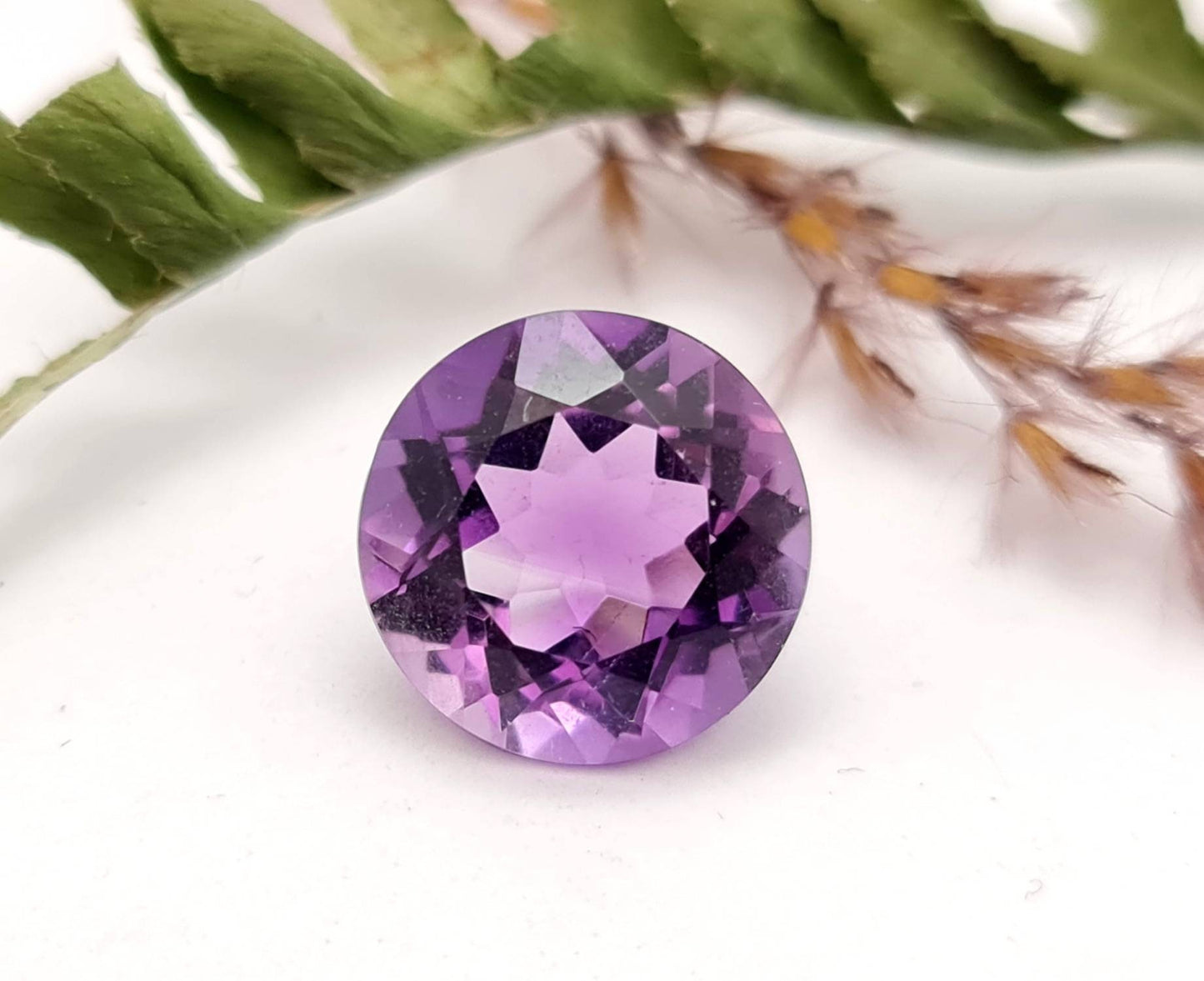 Echter facettierter Amethyst rund, violett, lila 13mm 7ct (Nr.702)