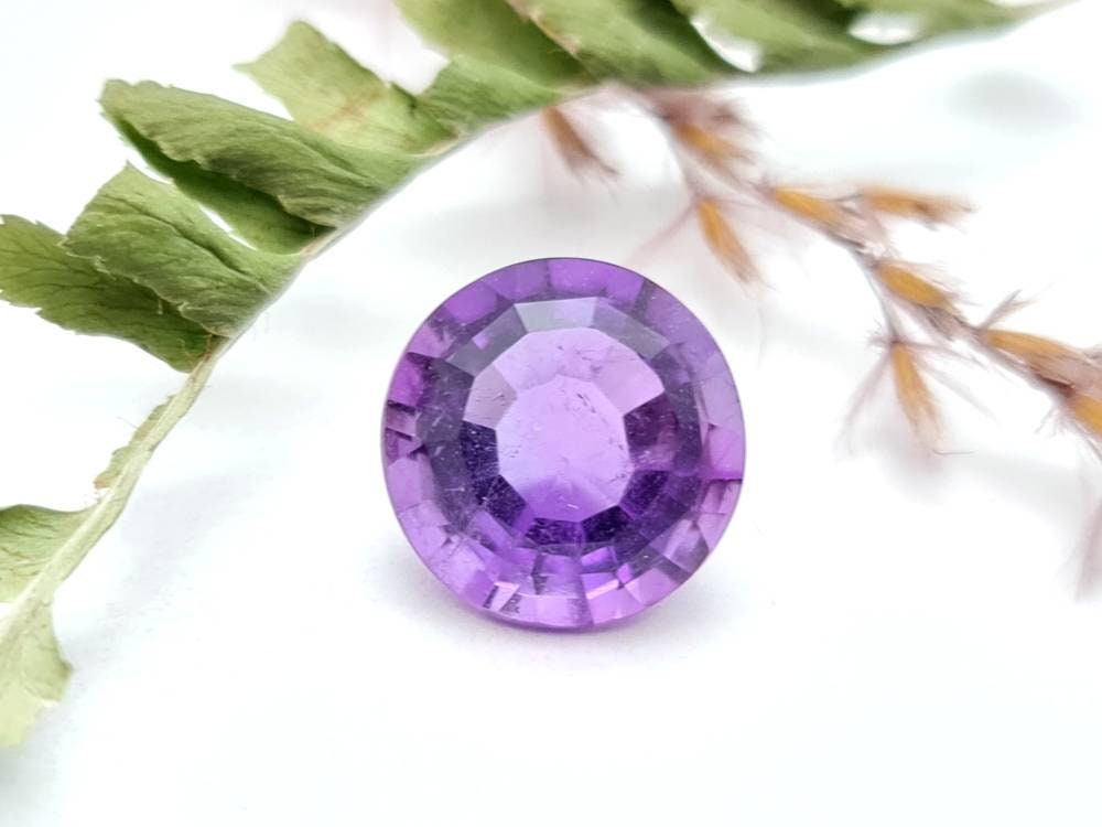 Echter facettierter Amethyst rund lila violett 12,7mm 7,09ct (Nr.704)