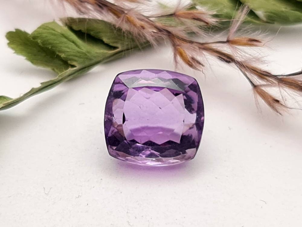 Echter facettierter Amethyst Rechteck lila violett 11,4x11,2 mm 6,94ct (Nr.747)