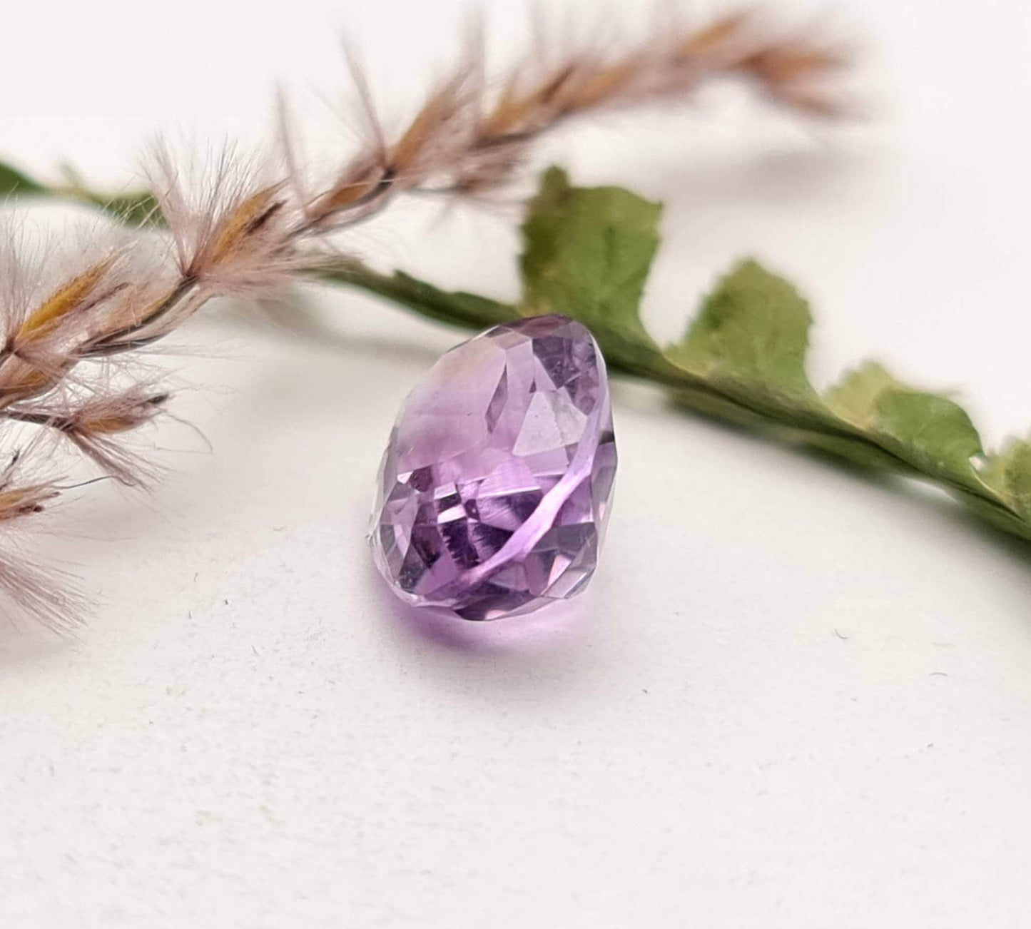 Echter ovaler Amethyst facettiert violett lila 13,5x9,8 mm 5,61ct (Nr.759)