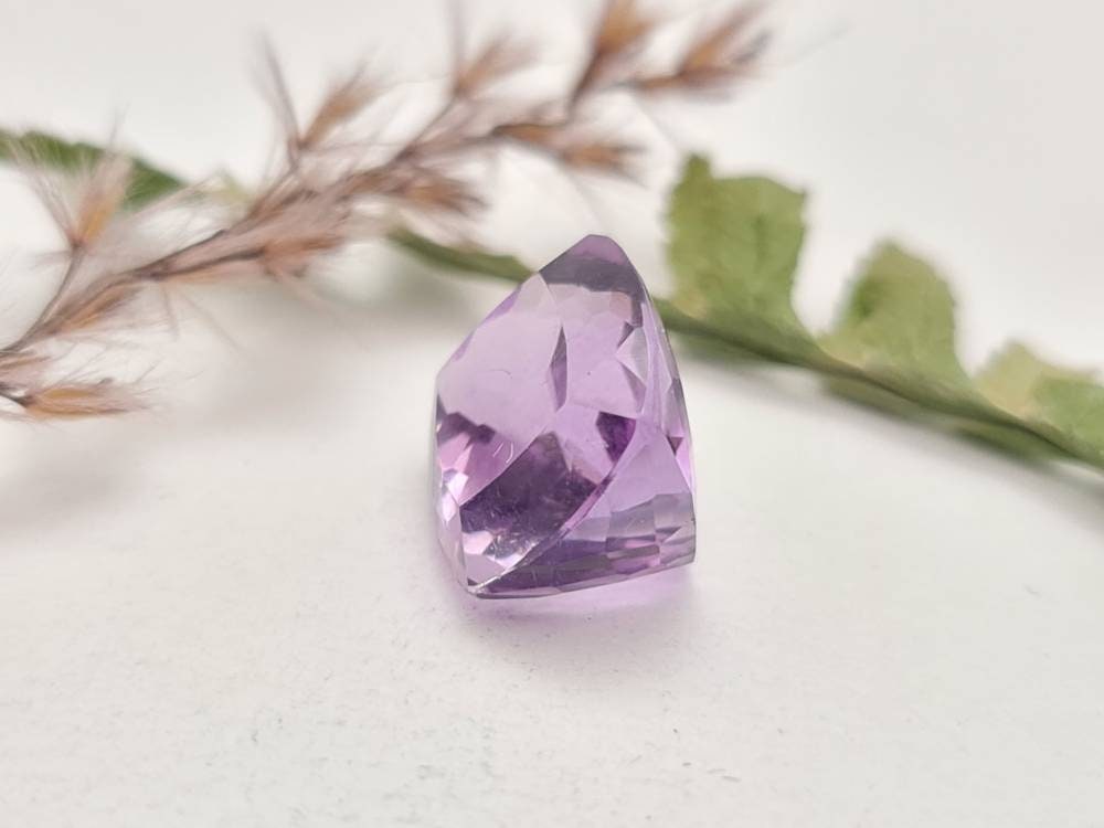 Echter facettierter Amethyst rechteck lila violett 12,6x10,8mm 7,61ct (Nr.761)