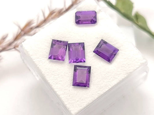 Echte facettierte Amethyste, Lot, 5 Stück  violett lila rechteckig 6x4mm 3,5ct (Nr.813)