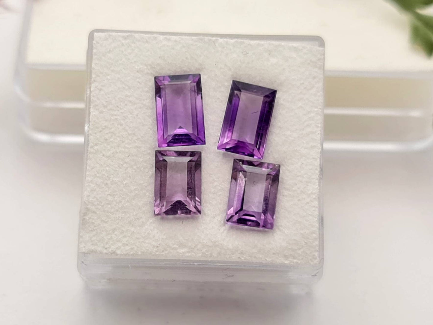 Echte facettierte Amethyste 4Stück Lot, violett rechteck lila 8x5mm 4,25ct (Nr.819)