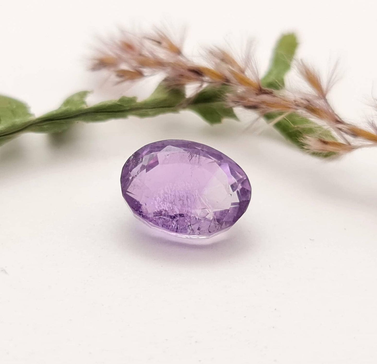 Echter facettierter Amethyst oval, violett lila 13x10,1mm 7,36ct (Nr.838)