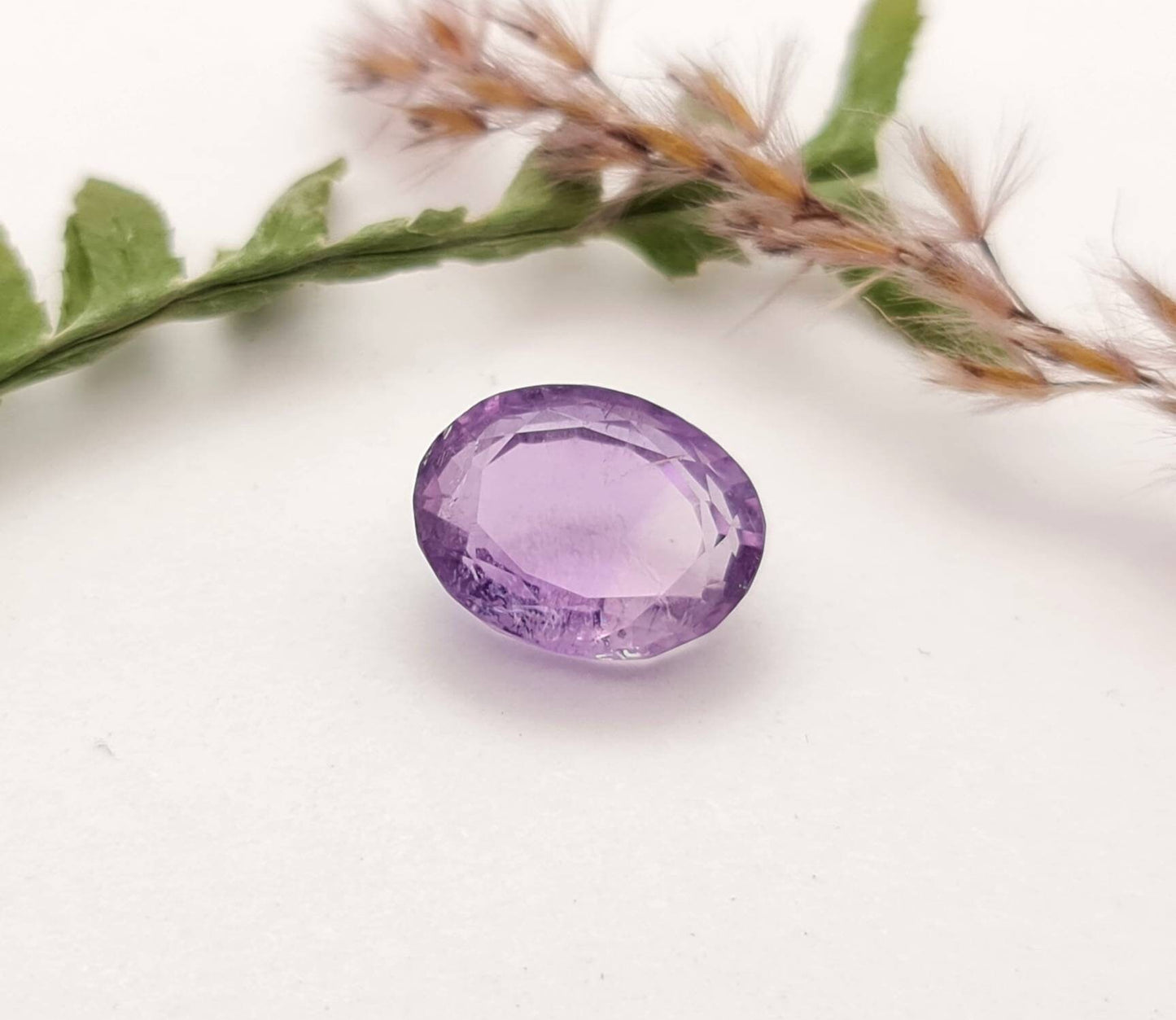 Echter facettierter Amethyst oval, violett lila 13x10,1mm 7,36ct (Nr.838)