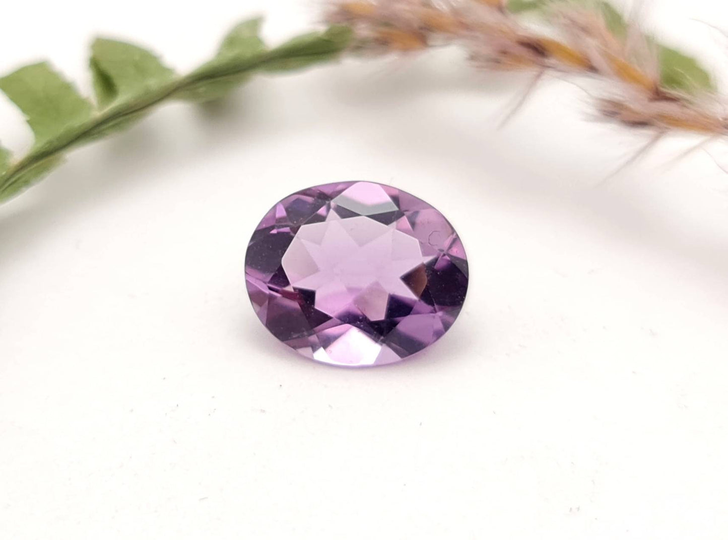 Echter facettierter Amethyst oval, violett lila 12x10mm 4,37ct (Nr.844)