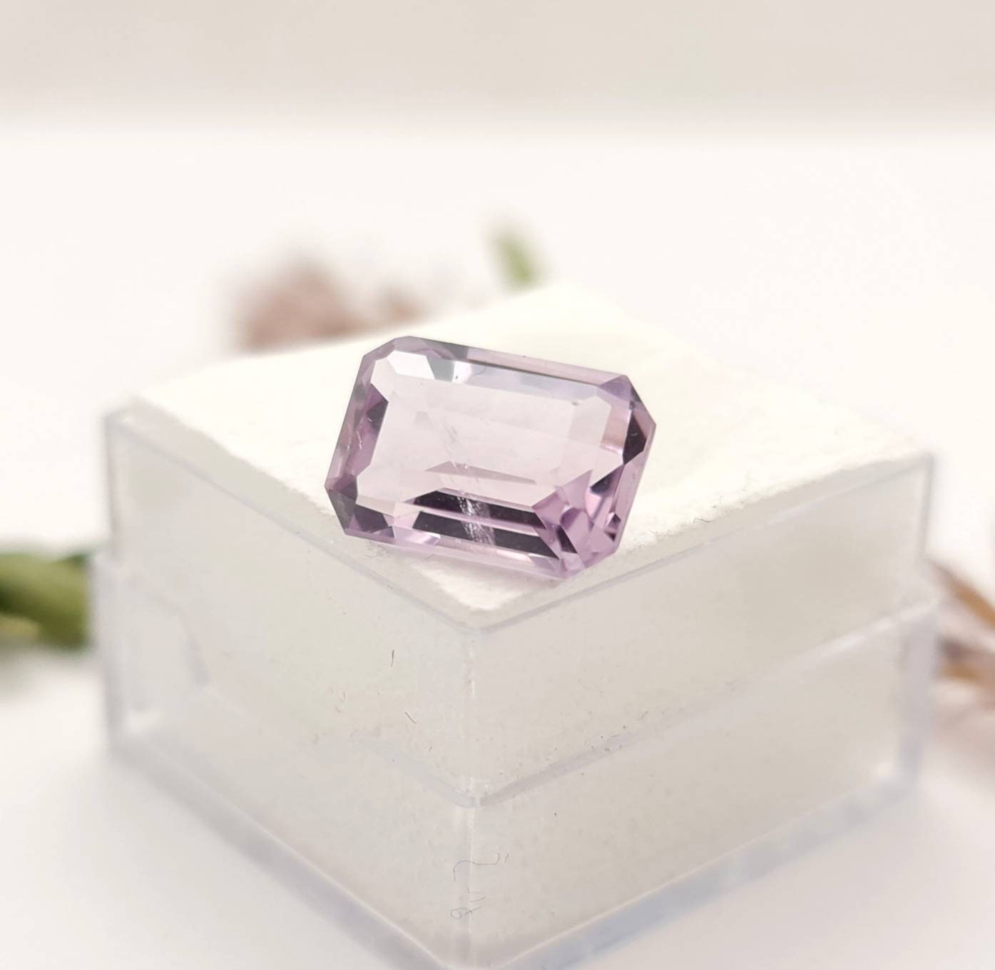 Echter facettierter Amethyst rechteck , violett lila rosa, Rose de France 12,2x8,4mm 4,7ct (Nr.888)