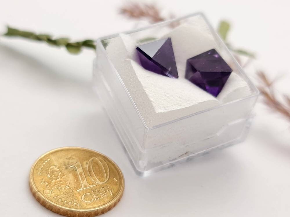 Echte facettierte Amethyst Spitzen, Lot, unregelmäßig  , violett lila 2Stück 9,3ct (Nr.893)