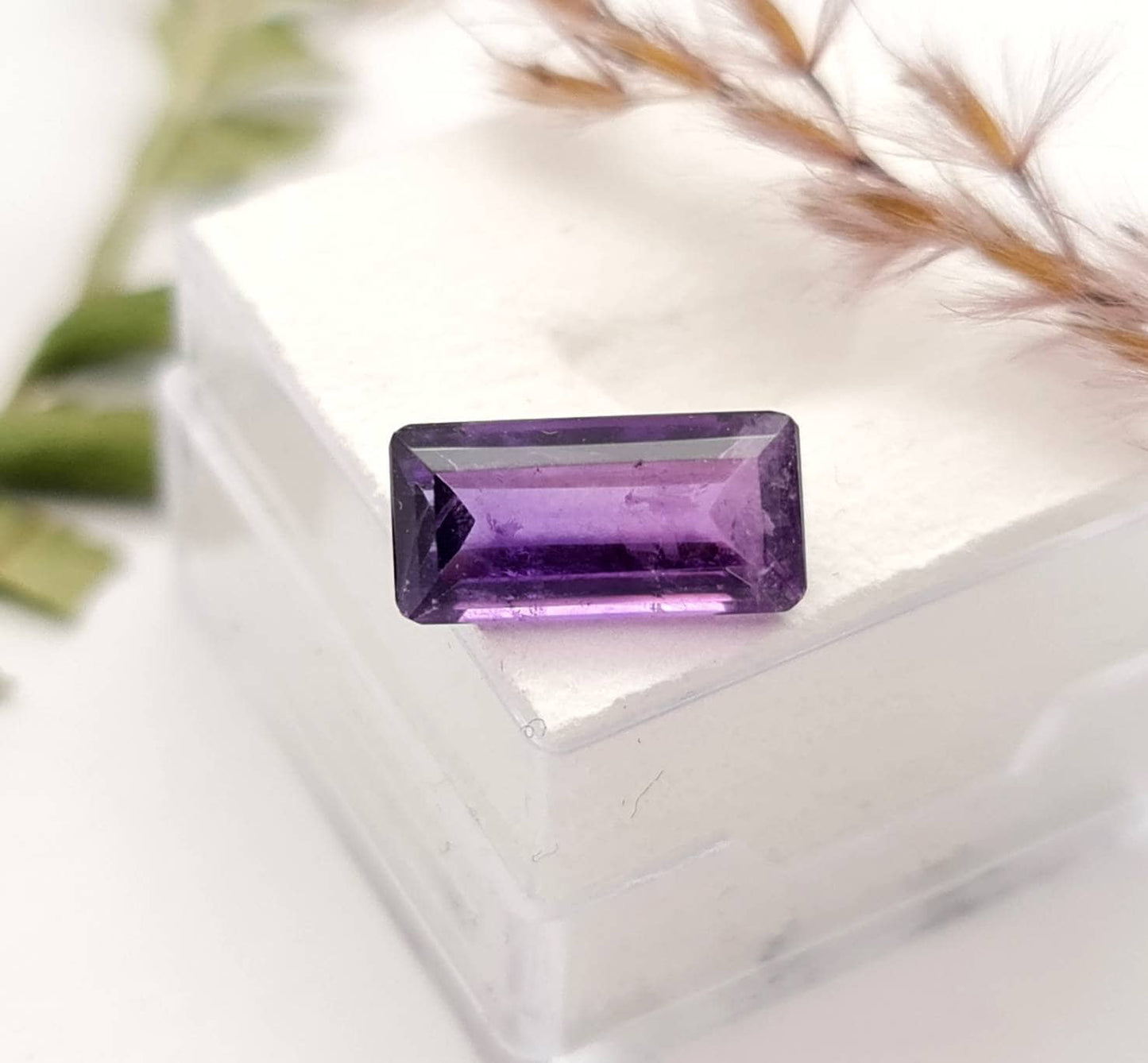 Echter facettierter Amethyst rechteck , violett lila 12x6mm 2,8ct (Nr.894)