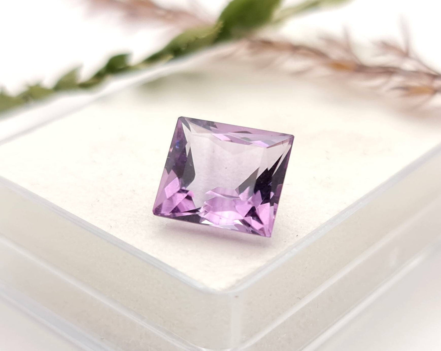 Echter facettierter Amethyst aus Brasilien rechteck lila violett 11,2x 10mm 5,7ct (Nr.905)