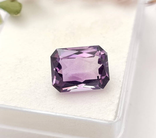 Echter facettierter Amethyst aus Brasilien Oktagon lila violett 13x9,9mm 6,9ct (Nr.908)