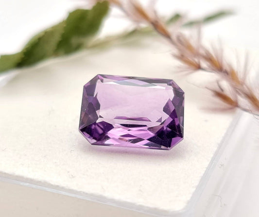 Echter lila Amethyst Oktagon facettiert violett 12,9x9,9mm (Nr.917)