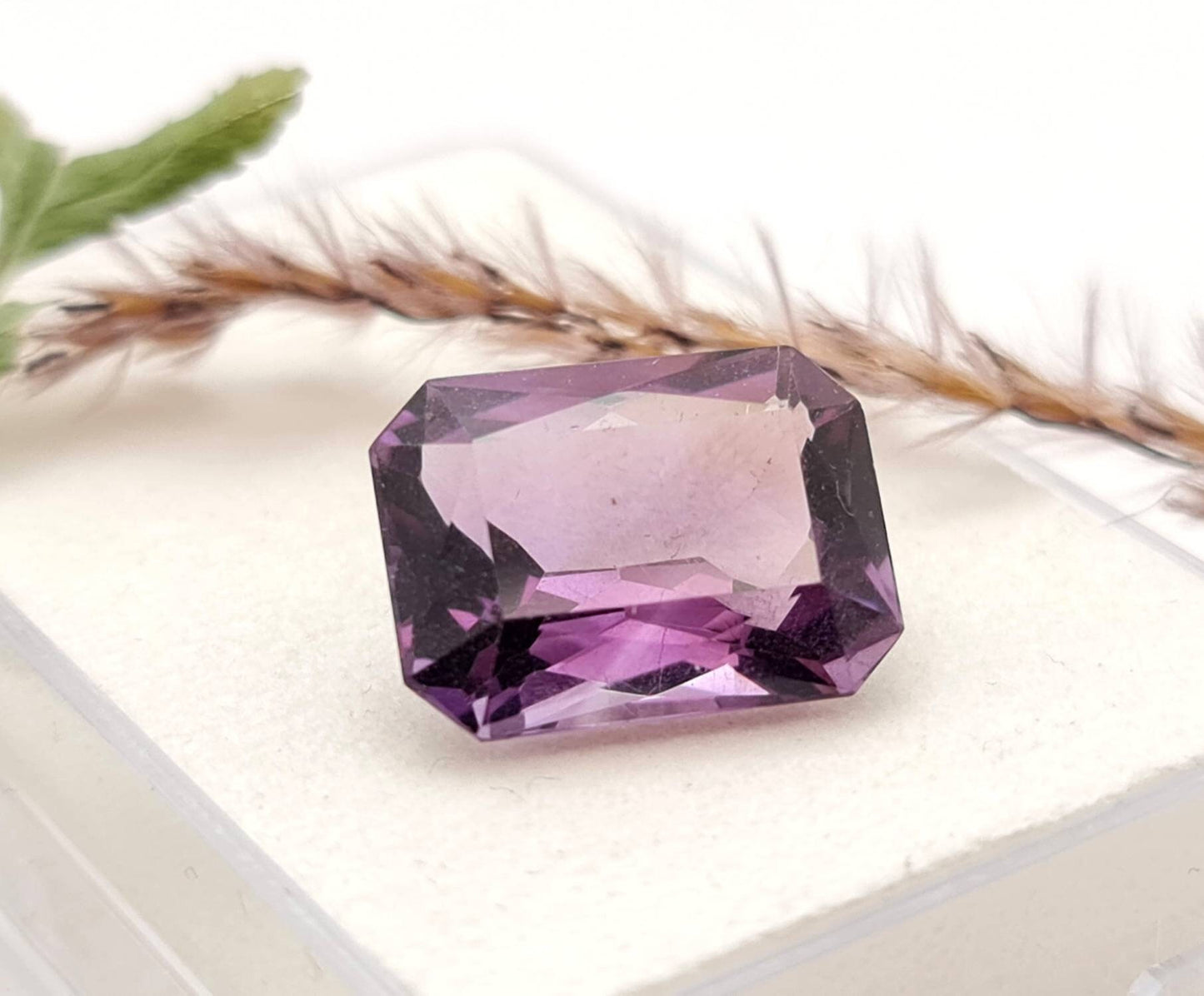 Echter facettierter Amethyst Oktagon lila violett 16x12,1mm 10,3ct (Nr.926)