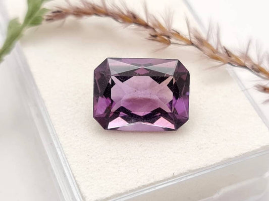 Echter facettierter Amethyst Oktagon lila violett 16x12,1mm 10,3ct (Nr.926)