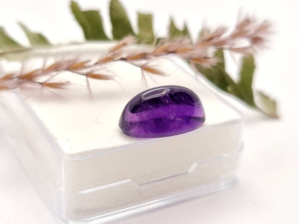 Echter violetter Amethyst Cabochon oval lila 15,6x8,6mm 7,3ct (Nr.975)