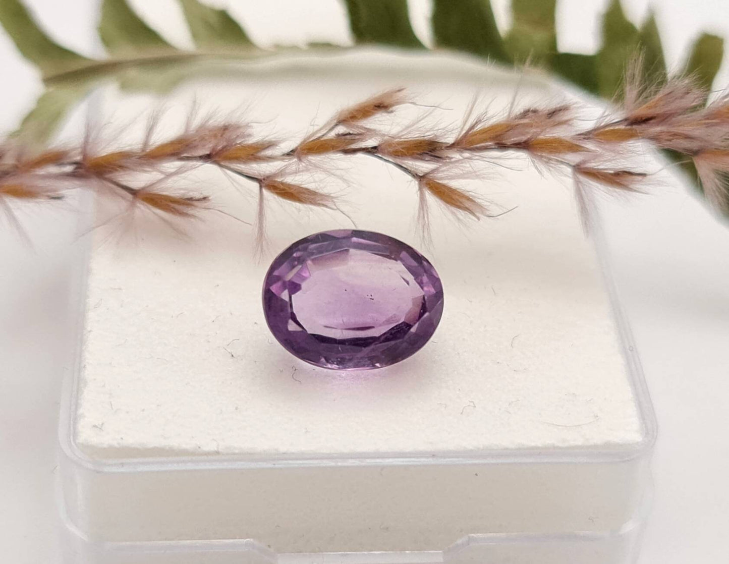 Echter violetter Amethyst oval facettiert lila 11,1x8,6mm 4,5ct (Nr.984)