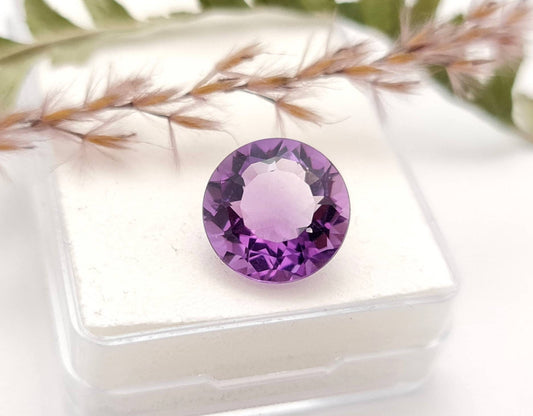 Echter violetter Amethyst rund facettiert lila 13,1mm 7,2ct (Nr.989)