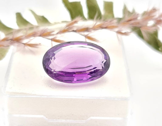 Echter violetter Amethyst oval facettiert lila 19x12,6mm 13,74ct (Nr.991)