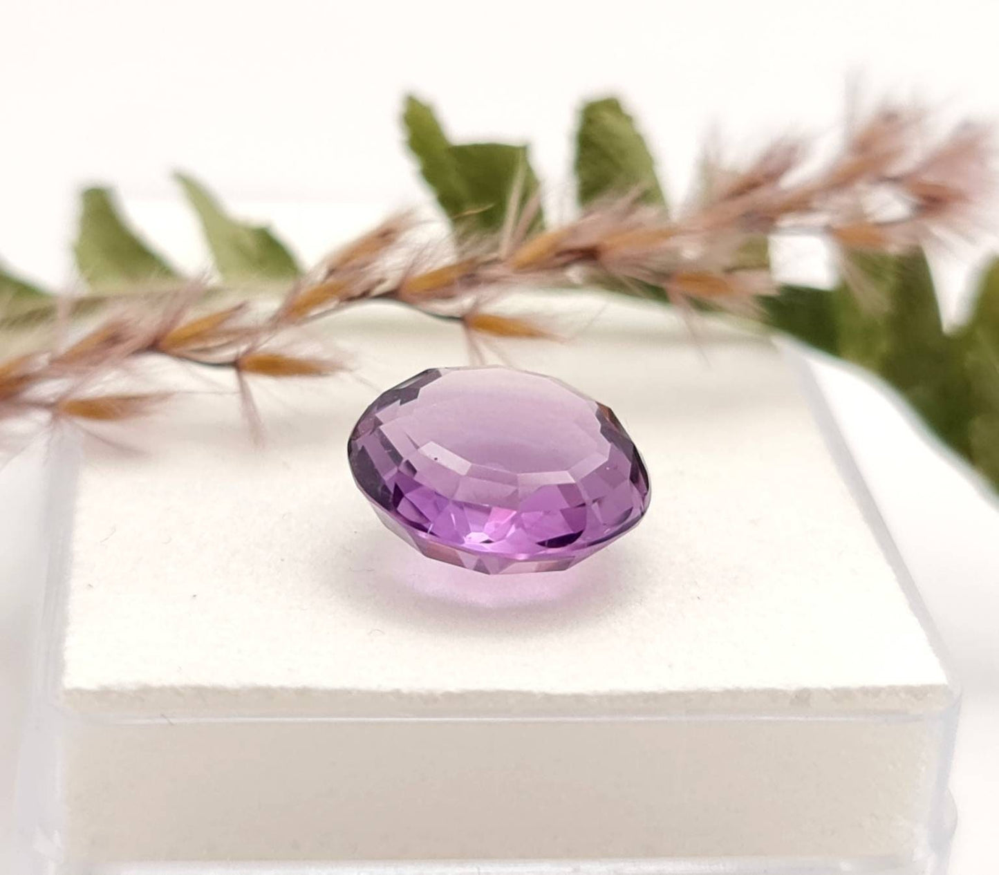 Echter violetter Amethyst rund facettiert lila 12,5mm 6,9ct (Nr.1007)