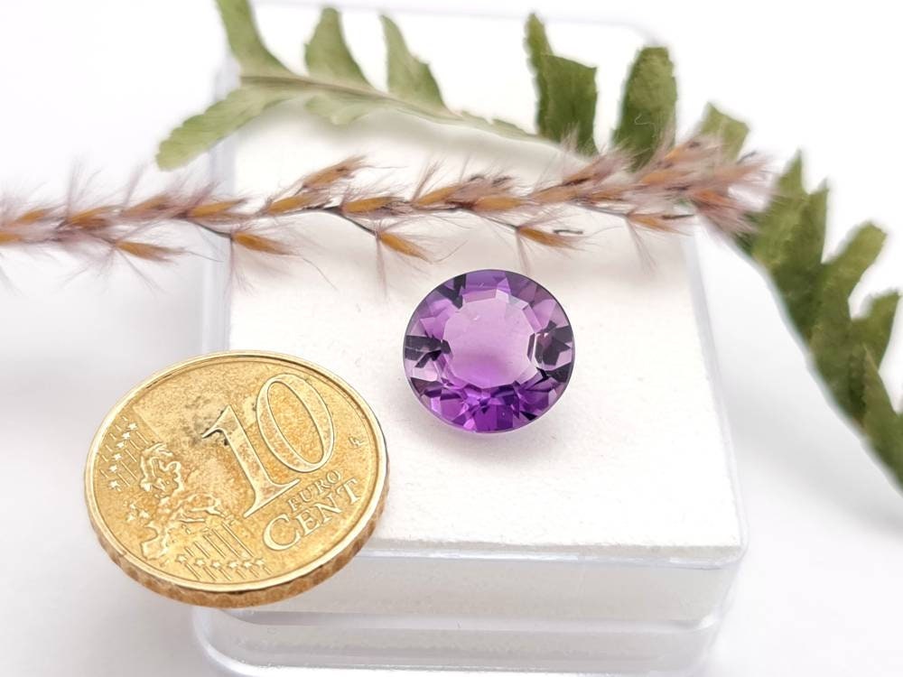 Echter violetter Amethyst rund facettiert lila 11,6mm 4,8ct (Nr.1011)