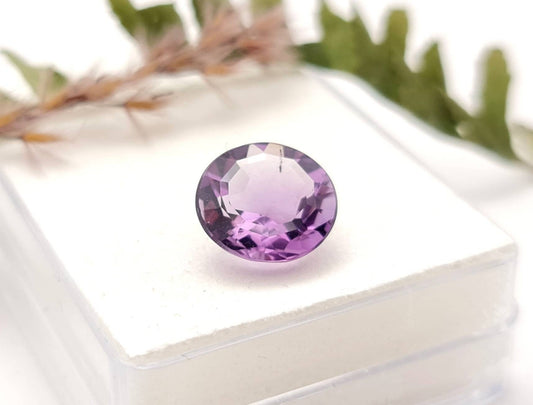 Echter violetter Amethyst rund facettiert lila 11,4mm 4,8ct (Nr.1016)