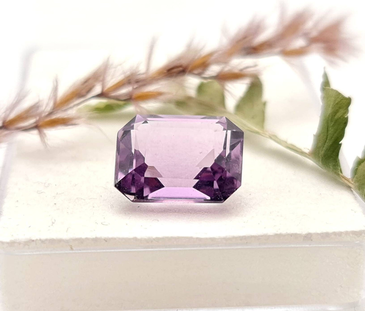 Echter facettierter Amethyst lila violett oktagon 12x9,6mm 5,3ct (Nr.1027)