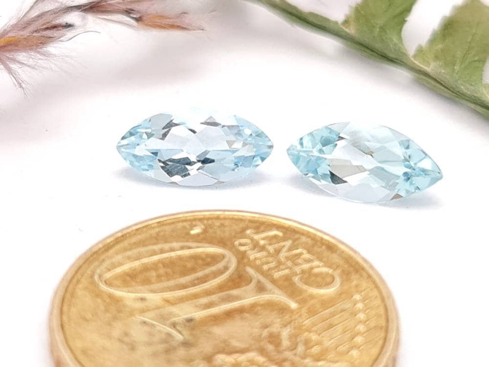 Echte facettierte Aquamarine navette blau Paar 10x5mm 1,8ct (Nr.1075)