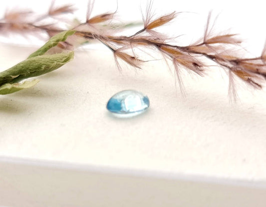 Echter blauer Aquamarin Cabochon oval 1Stück 6x4mm (Nr.1139)