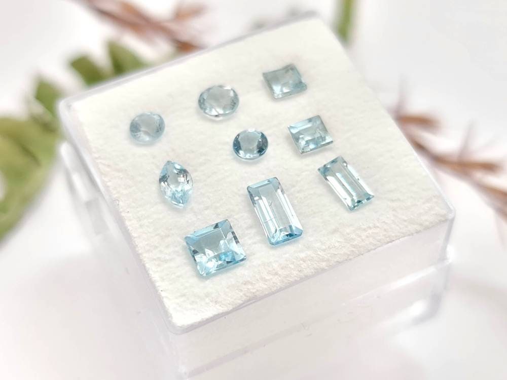 Feines Lot Aquamarine, blau, facettiert, verschiedene Formen 9 Stück 3-6mm 2,25ct (Nr.1152)