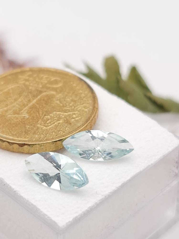 Ein Paar Aquamarine, hellblau in Navette facettiert 10x5mm 1,45ct (Nr.1170)